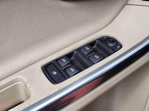 Used 2012 Volvo S60 T5 image 24