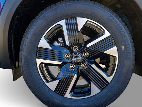 New 2026 Nissan Kicks SV w/ SV Premium Package image 8