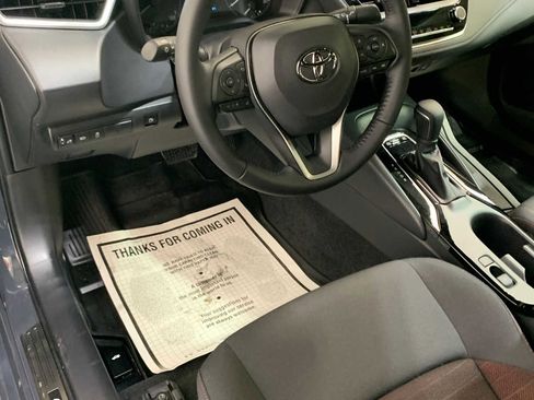 Certified 2025 Toyota Corolla SE image 9
