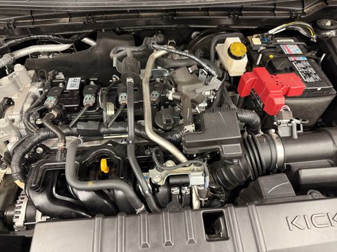Used 2026 Nissan Kicks SR FWD image 27