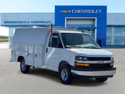 New 2025 Chevrolet Express 3500 w/ Power Convenience Package