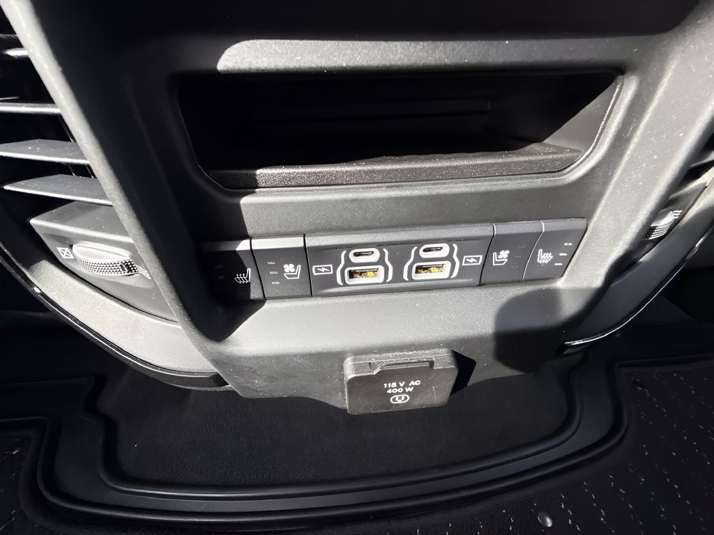 Used 2023 RAM 1500 Limited AWD/4WD image 12