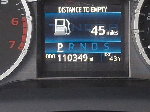 Used 2015 Toyota Tundra SR5 w/ TRD Off Road Package image 20