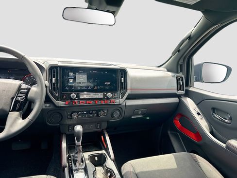 Used 2025 Nissan Frontier Pro-X w/ Pro Convenience Package RWD image 24