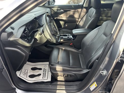 Used 2021 Buick Envision Essence image 12