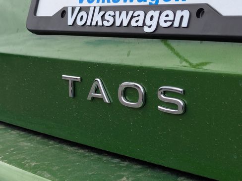 New 2026 Volkswagen Taos SE AWD/4WD image 30