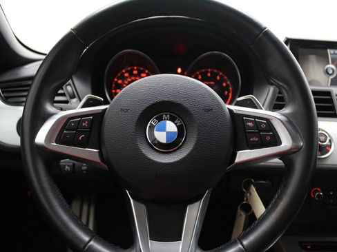 Used 2016 BMW Z4 sDrive35i RWD image 21