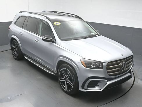 Used 2026 Mercedes-Benz GLS 450 4MATIC image 44