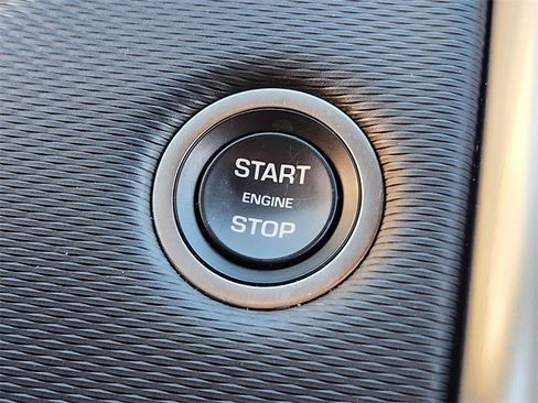 Used 2024 Land Rover Discovery Dynamic SE image 20