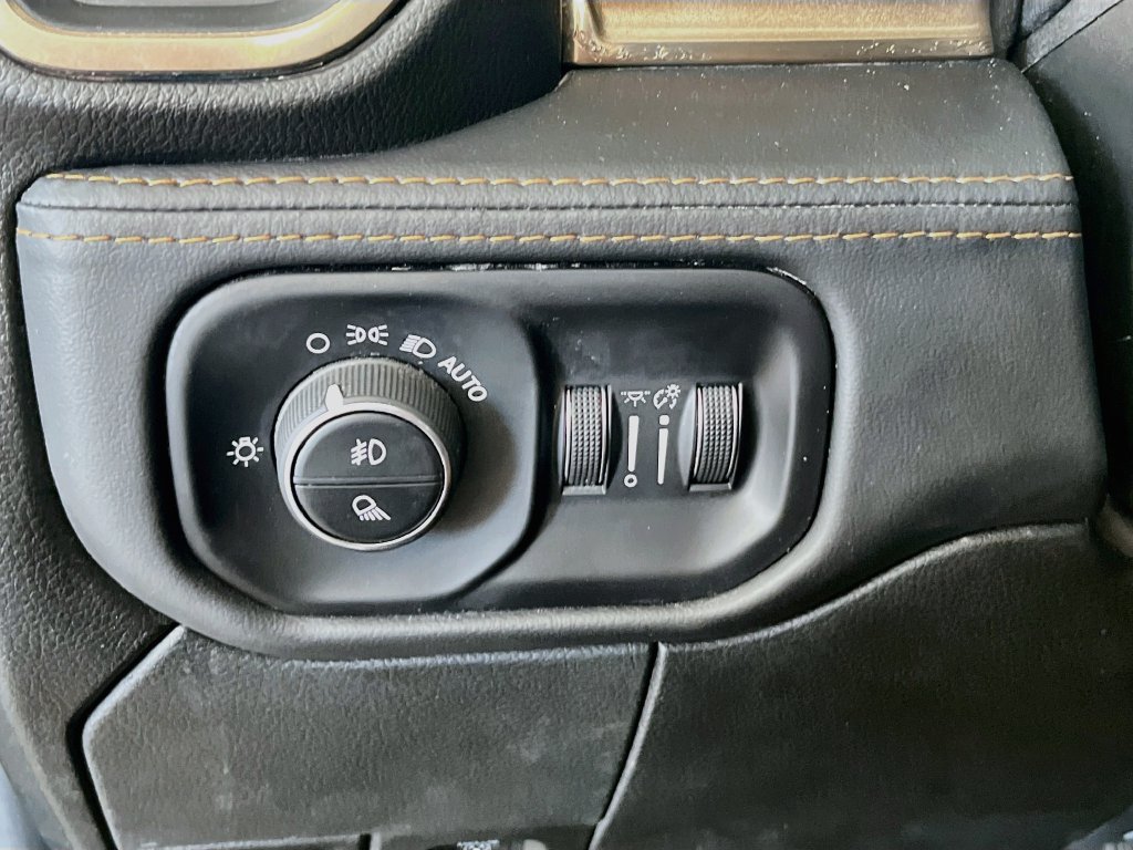 Used 2024 RAM 3500 Limited AWD/4WD image 10