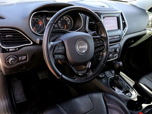 Used 2021 Jeep Cherokee Latitude Plus image 9