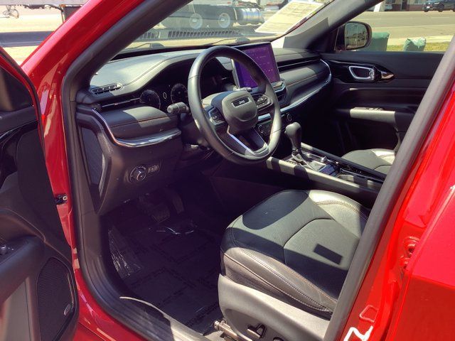Used 2022 Jeep Compass Limited w/ (RED) Package AWD/4WD image 7