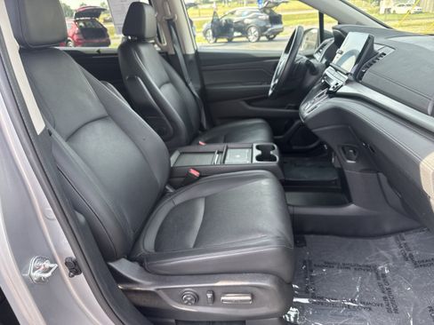 Used 2025 Honda Odyssey EX-L image 13