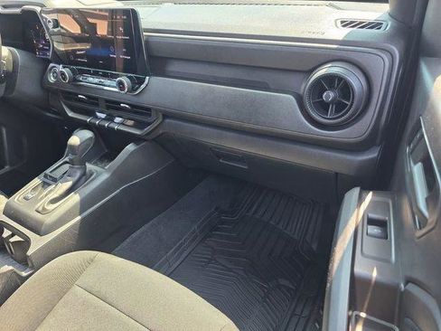 Used 2023 Chevrolet Colorado W/T RWD image 18