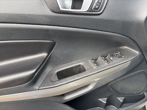 Used 2018 Ford EcoSport Titanium image 11