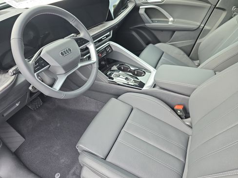 New 2025 Audi Q5 Premium Plus image 16