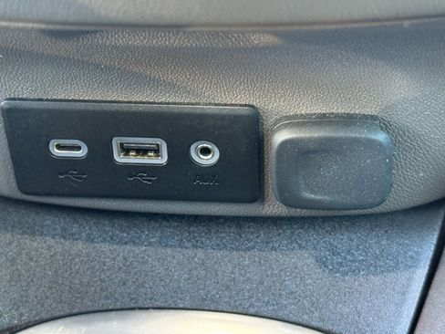 Used 2025 Chevrolet Malibu LT image 25