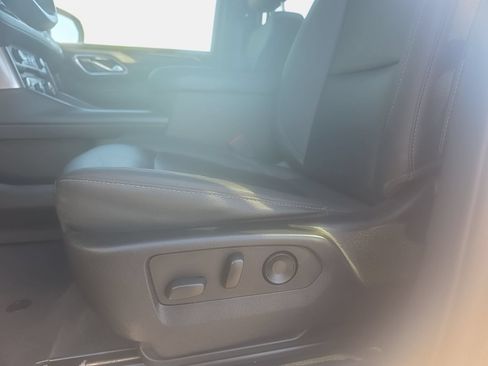 Used 2023 Chevrolet Tahoe LT w/ Luxury Package AWD/4WD image 29