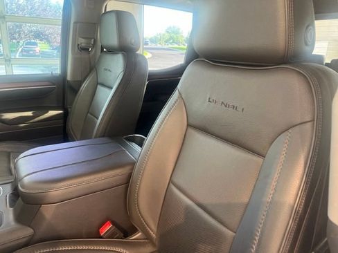 Used 2025 GMC Sierra 1500 Denali w/ Denali Reserve Package AWD/4WD image 15