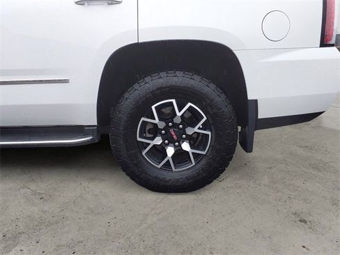 Used 2016 GMC Yukon Denali w/ Open Road Package image 14