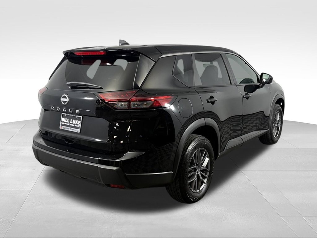 Used 2026 Nissan Rogue SV FWD image 6