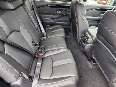 New 2026 Honda Pilot EX-L image 6