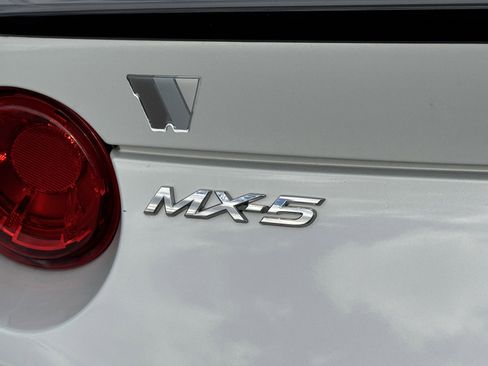 Used 2017 MAZDA MX-5 Miata RF Club image 39