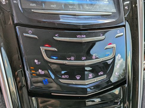 Used 2019 Cadillac Escalade Premium Luxury AWD/4WD image 32
