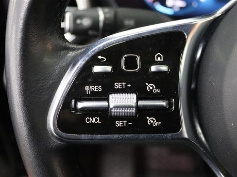 Used 2023 Mercedes-Benz GLC 300 4MATIC Coupe image 28