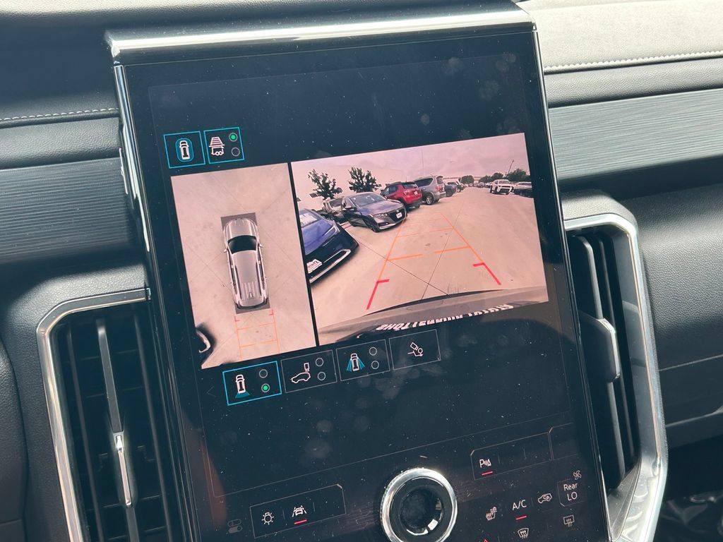 Used 2025 GMC Acadia Elevation FWD image 34
