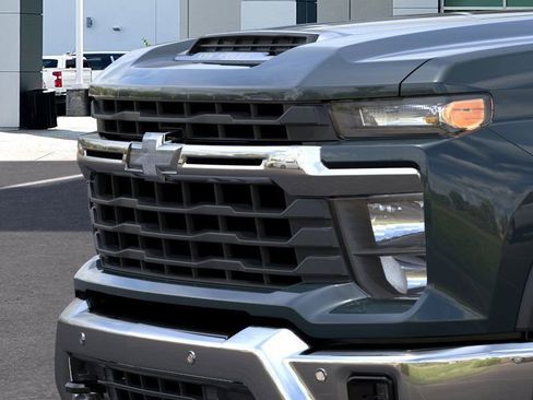 New 2026 Chevrolet Silverado 2500 LT w/ Texas Edition image 13