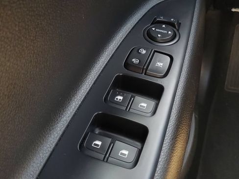 Used 2023 Kia Rio S FWD image 19