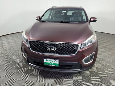Used 2017 Kia Sorento AWD w/ LX Convenience Package image 15