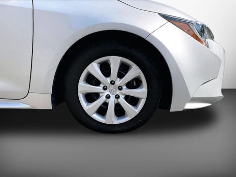 Used 2024 Toyota Corolla LE FWD image 32
