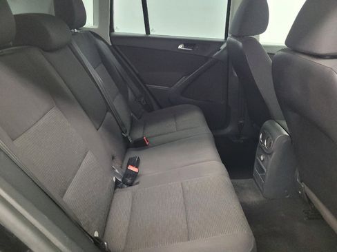 Used 2017 Volkswagen Tiguan Limited w/ Premium Package FWD image 19