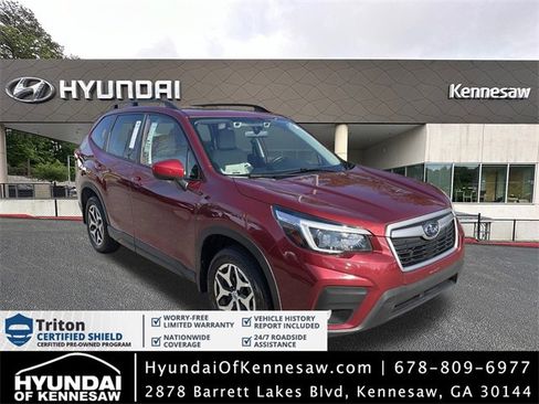 Used 2021 Subaru Forester Premium image 1