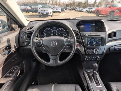 Used 2017 Acura ILX image 17