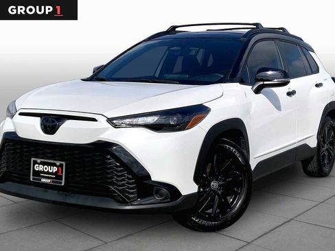 Used 2025 Toyota Corolla Cross AWD Hybrid image 1
