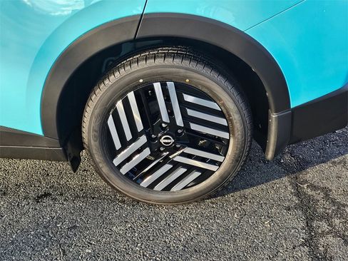 New 2026 Nissan Leaf SV+ image 9