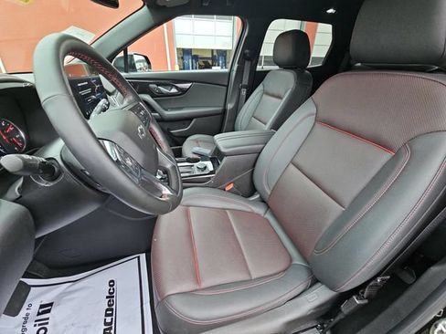 Used 2025 Chevrolet Blazer RS FWD image 21