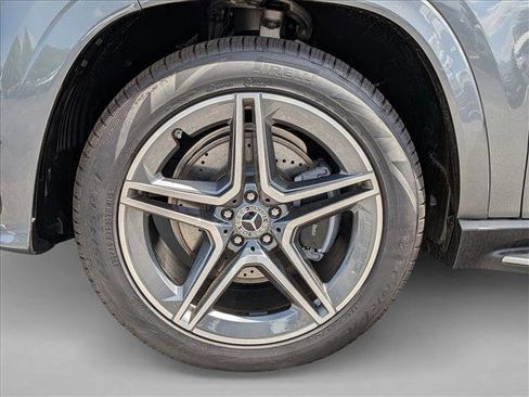 New 2026 Mercedes-Benz GLS 450 4MATIC image 10