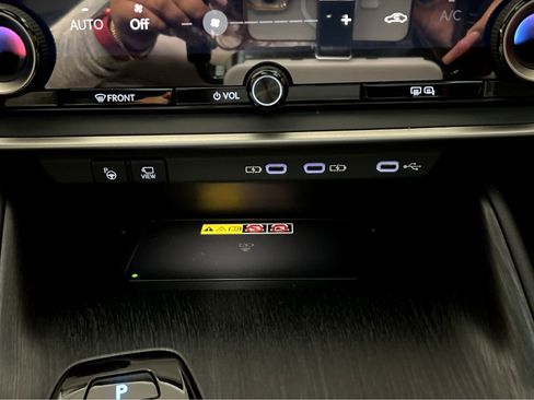 New 2026 Lexus RZ 450e AWD image 17