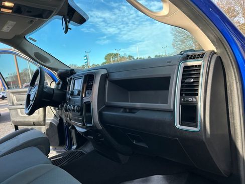 Used 2017 RAM 1500 Express image 20