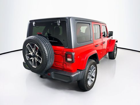 Used 2024 Jeep Wrangler Unlimited w/ LED Headlamp & Fog Lamp Group AWD/4WD image 9