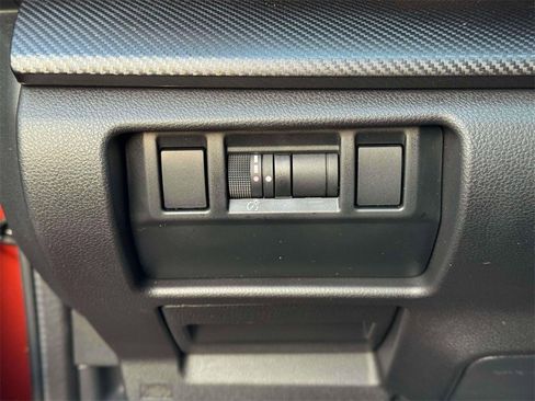 Certified 2025 Subaru Crosstrek 2.5i Limited w/ Popular Package #3A image 19