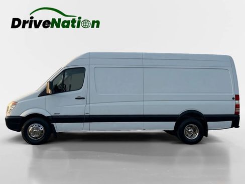Used 2010 Mercedes-Benz Sprinter 3500 image 2