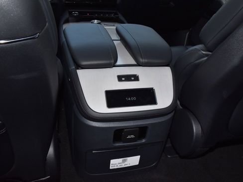 New 2025 Lincoln Navigator L Reserve image 26