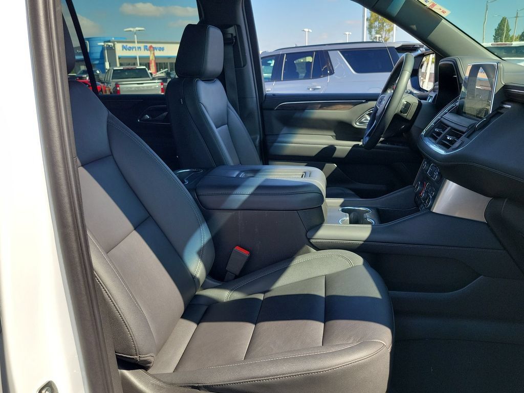 Used 2023 Chevrolet Tahoe Z71 w/ Z71 Off-Road Package AWD/4WD image 29
