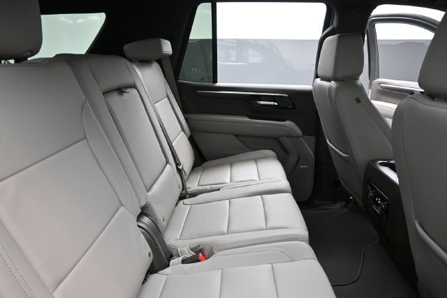 Used 2025 Chevrolet Tahoe LT w/ Comfort Package AWD/4WD image 30