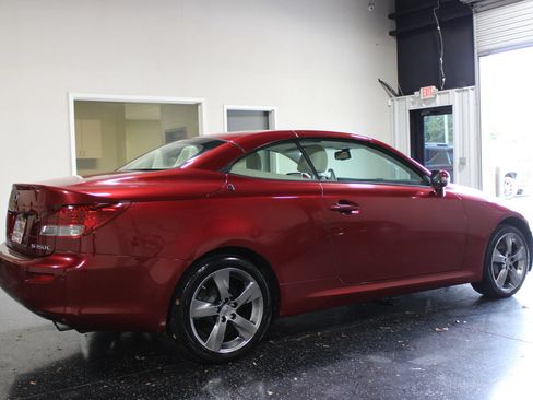 Used 2011 Lexus IS 350C RWD image 4
